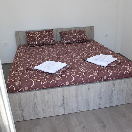 Madzar Apartments Dojran Exterior photo